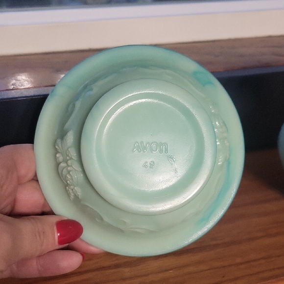 Avon Pastel Green Floral Vase with Matching Dish - Picture 2 of 4